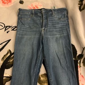 High waisted Medium wash Holister jeans